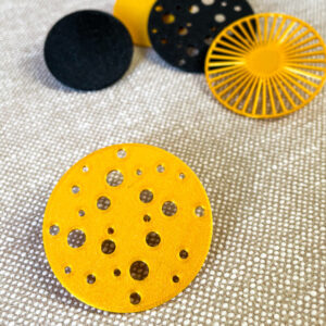 Broche Maan goudkleurig